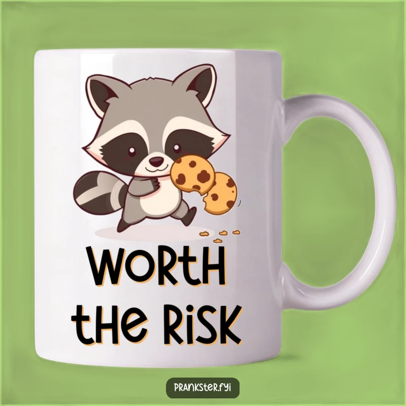 Funny Sly Raccoon Cookie Thief Mug: A Cheeky Bandit's Hilarious Stolen Treat Gift!